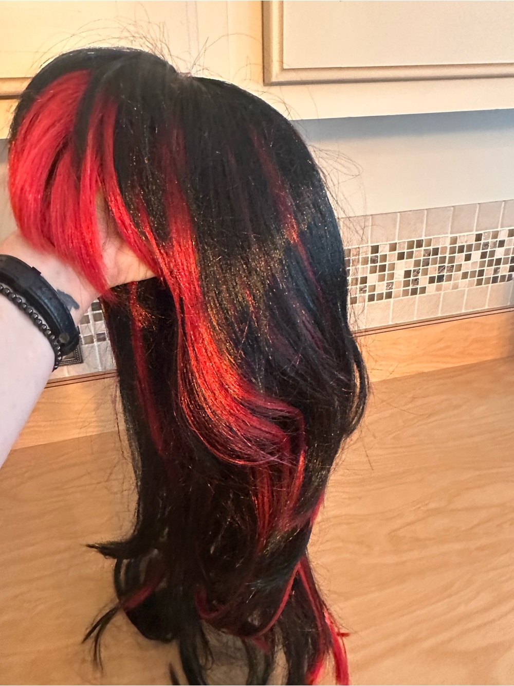 Halloween wig Black and reddish long layered hair